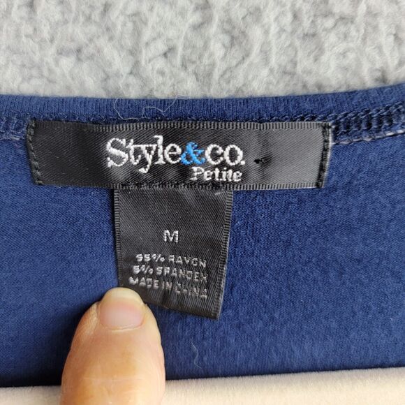 Style & Co Top Blouse Womens M Blue Embellished Neck Interlaced Wood Rings - Picture 3 of 13